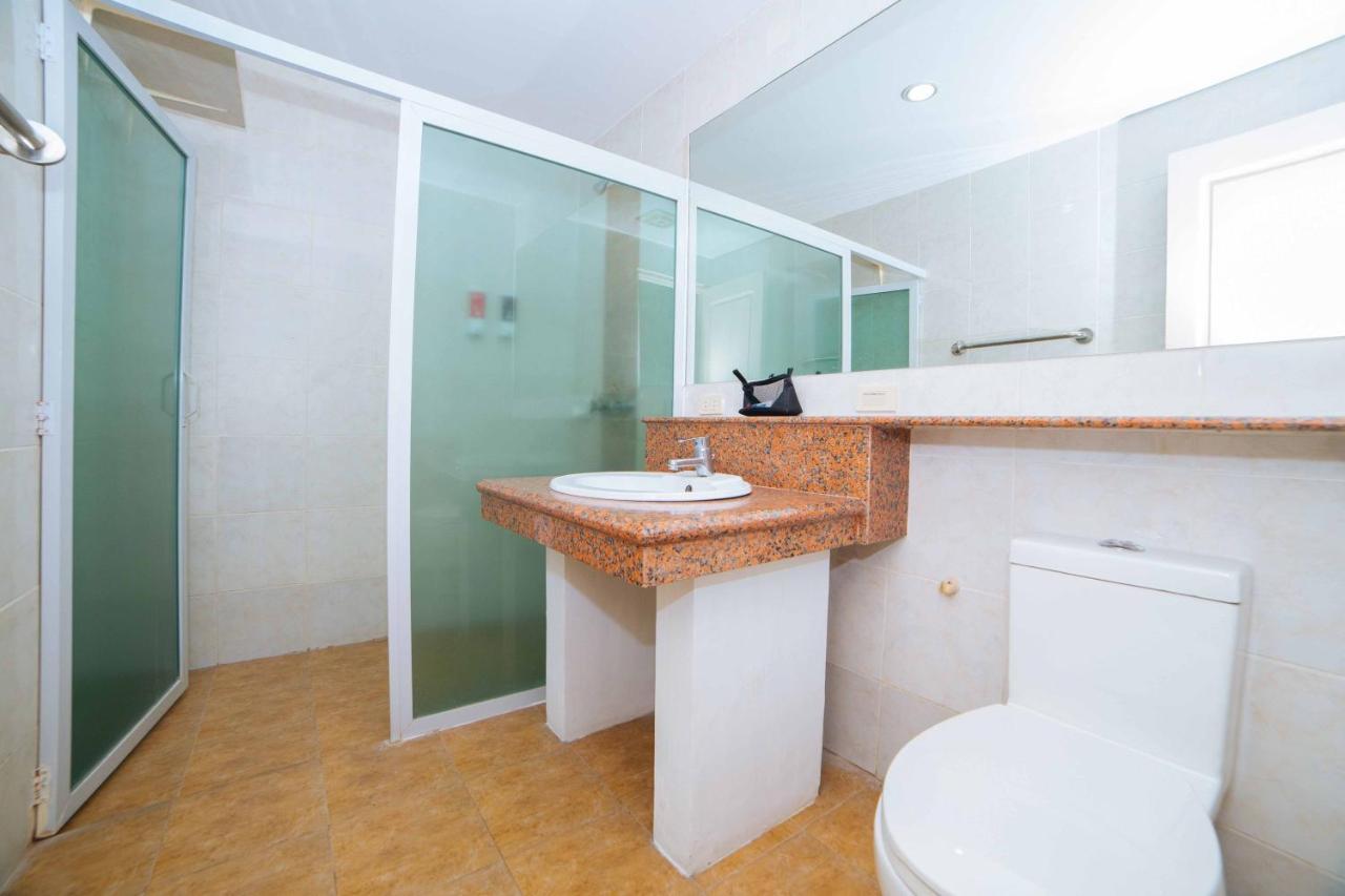Reddoorz Premium @ Korea Town Angeles City Exteriör bild