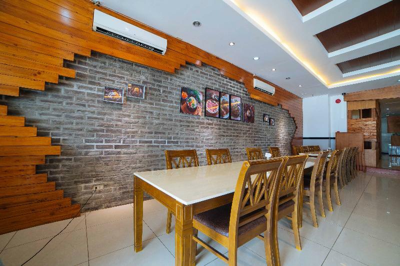 Reddoorz Premium @ Korea Town Angeles City Exteriör bild